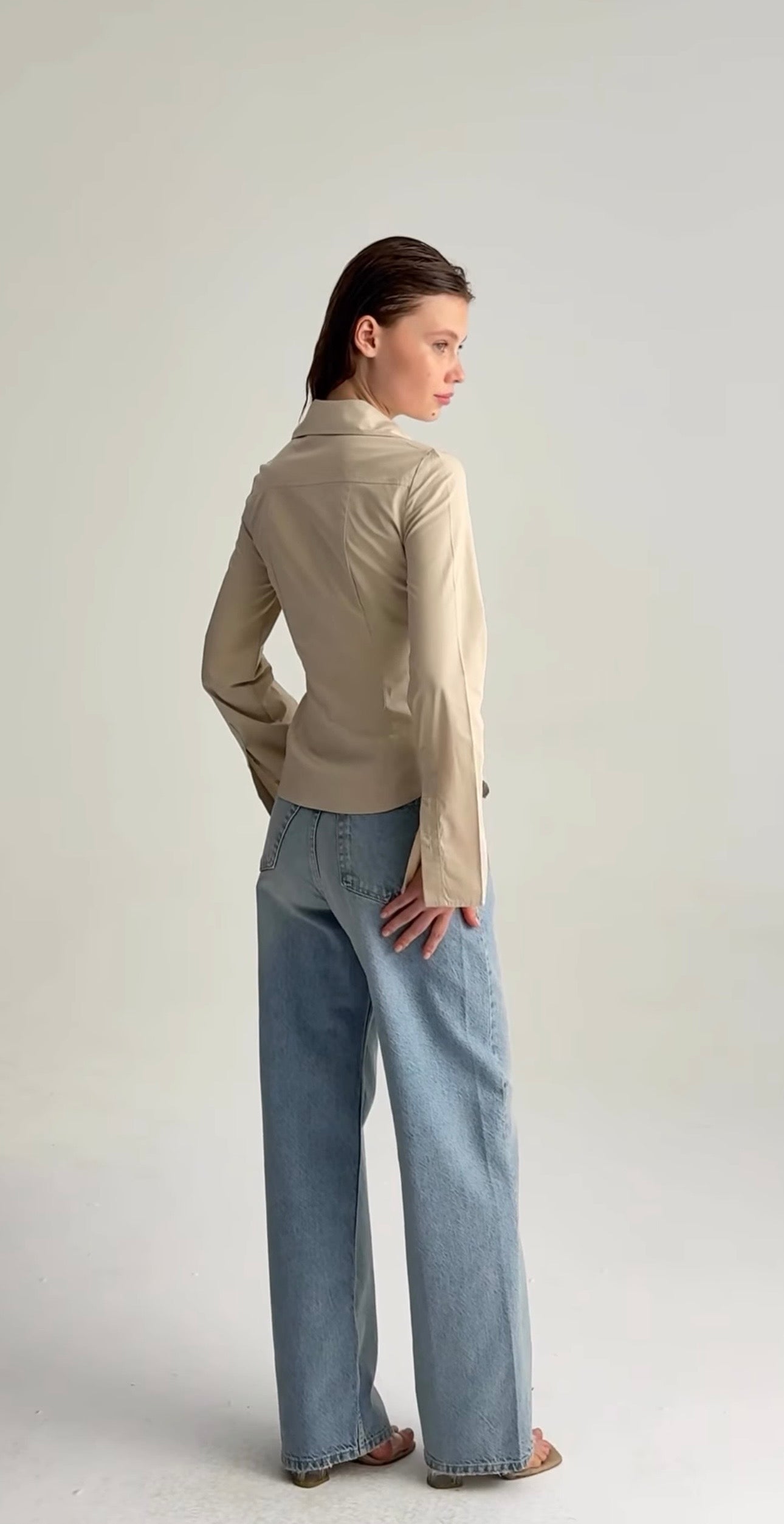 Beige tailored slim fit shirt