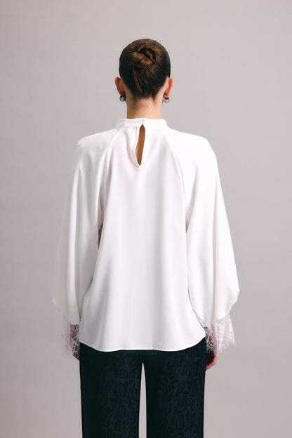 White Satin blouse with dantel