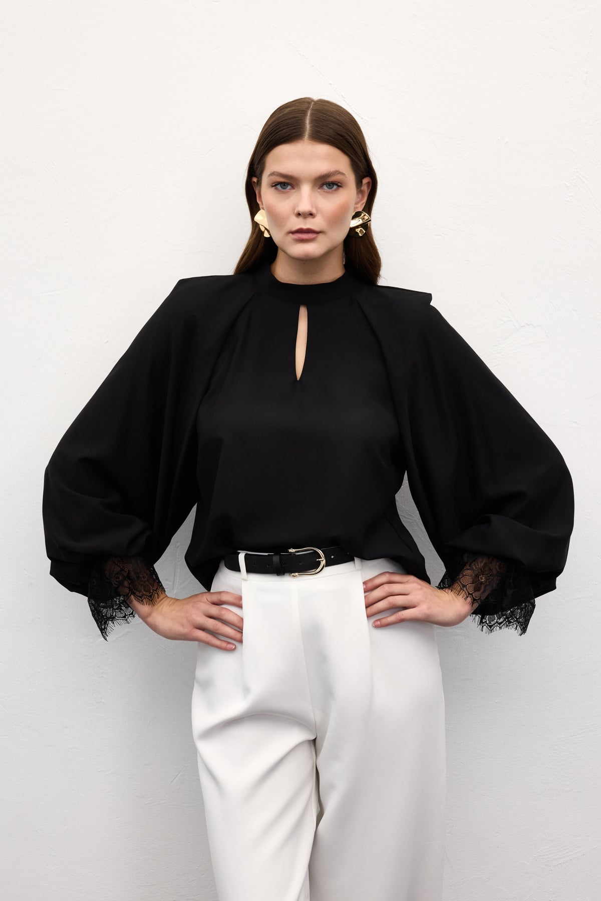 Black Satin blouse with dantel