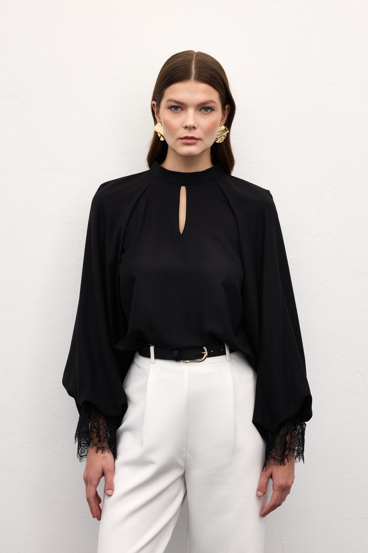 Black Satin blouse with dantel