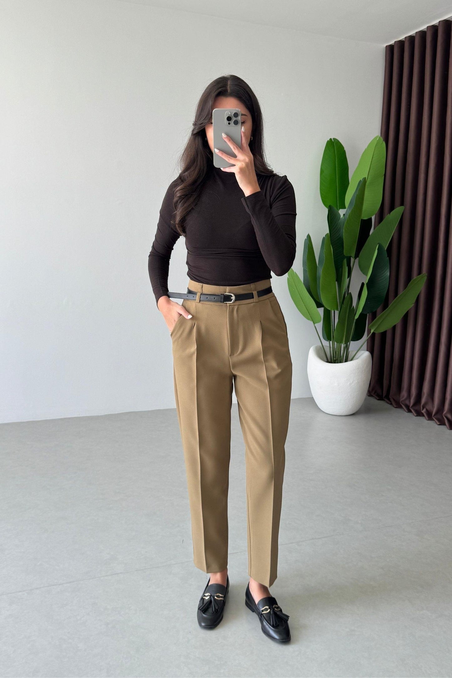 Khaki belted Trouser